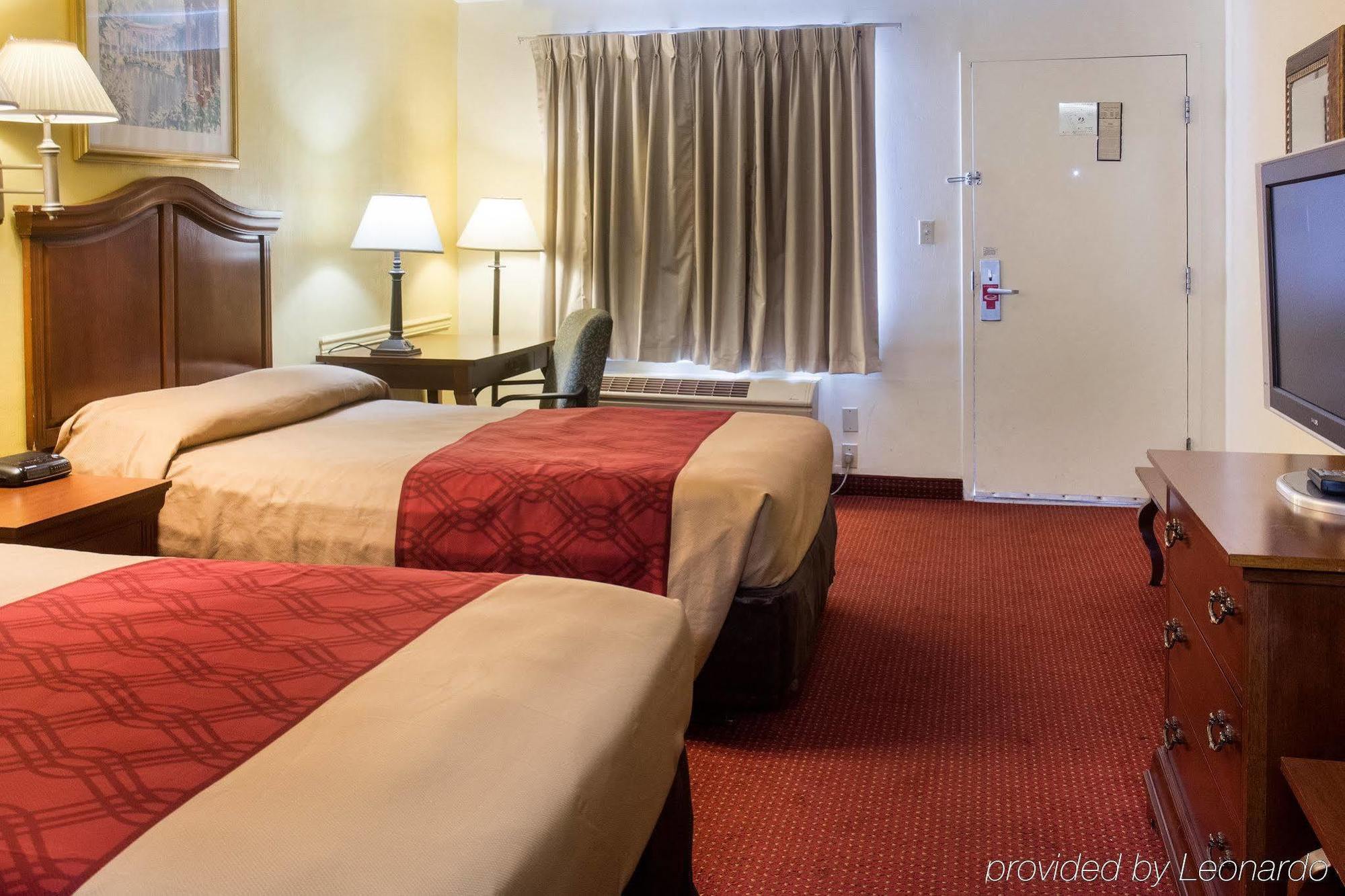 Econo Lodge Chesapeake Route 13 And I-464 Exterior foto